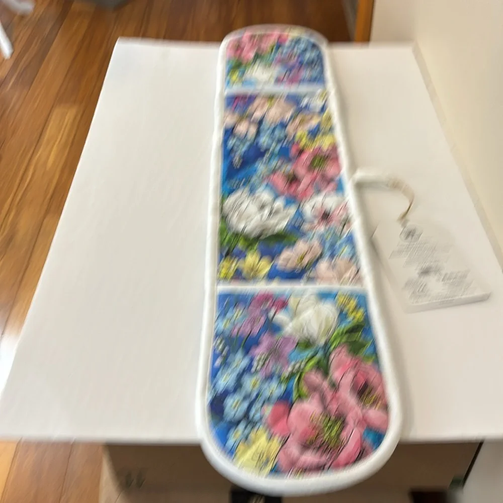 Michel Design Works Magnolia Double Oven Glove Potholder NWT